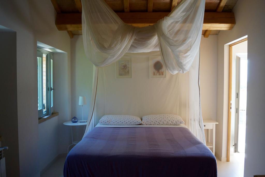 La Giravolta Country House Barchi Cameră foto